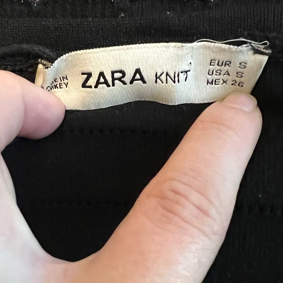 Zara Knit Cropped Tank Top - Picture 3 of 3